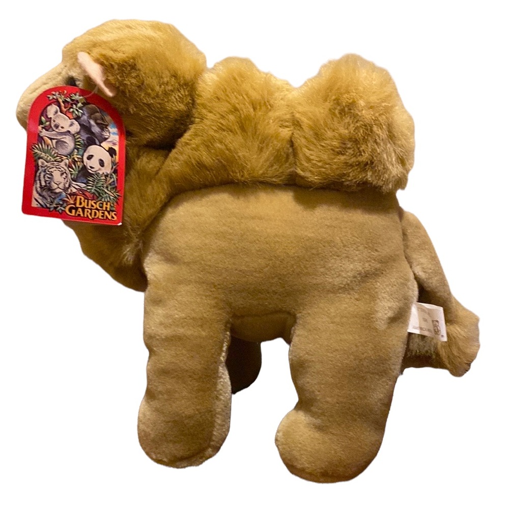 12” Standing Camel Busch Gardens Wildlife Collector’s Series America Wego